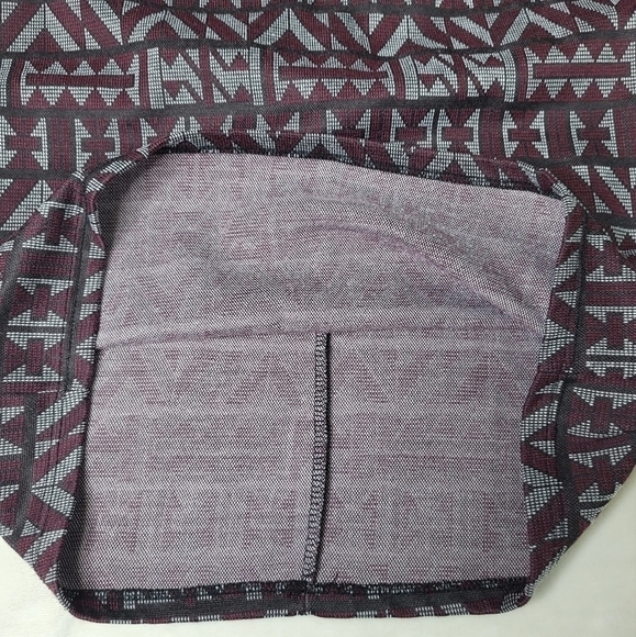 Cute Reitmans Skirt. Size 7. Burgundy & Grey. - Picture 8 of 8